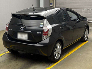 TOYOTA AQUA 2013