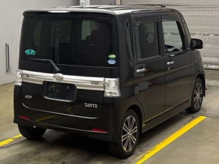DAIHATSU TANTO 2013