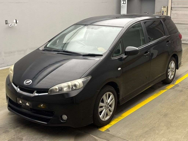 TOYOTA WISH 2010
