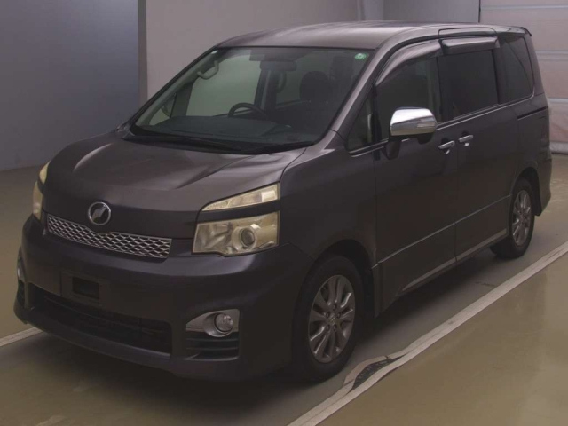 TOYOTA VOXY 2012