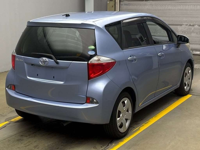 TOYOTA RACTIS 2013