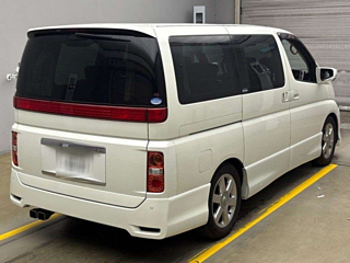 NISSAN ELGRAND 2010