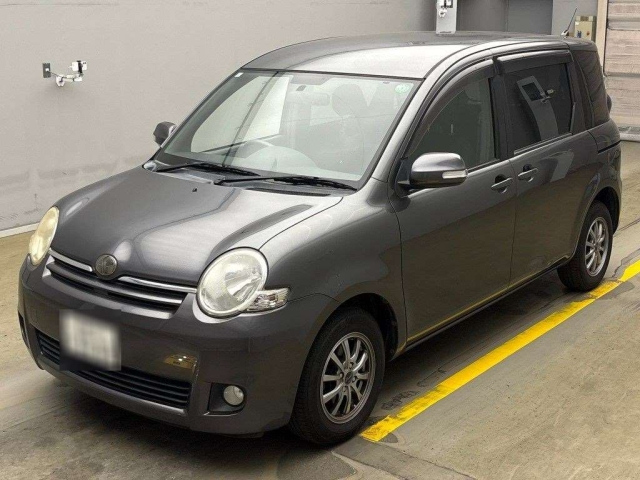 TOYOTA SIENTA 2009