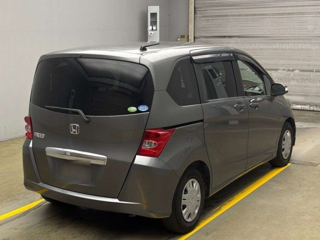 HONDA FREED 2009