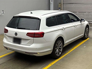 VOLKSWAGEN PASSAT VARIANT 2018