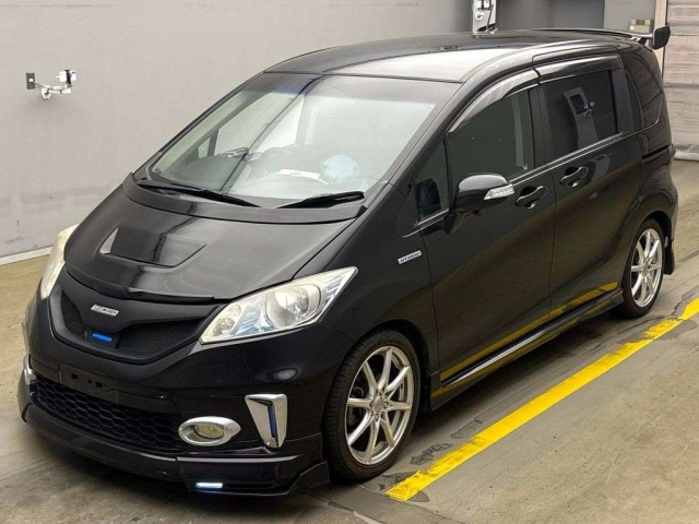 HONDA FREED 2011