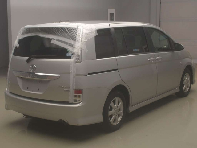 TOYOTA ISIS 2016