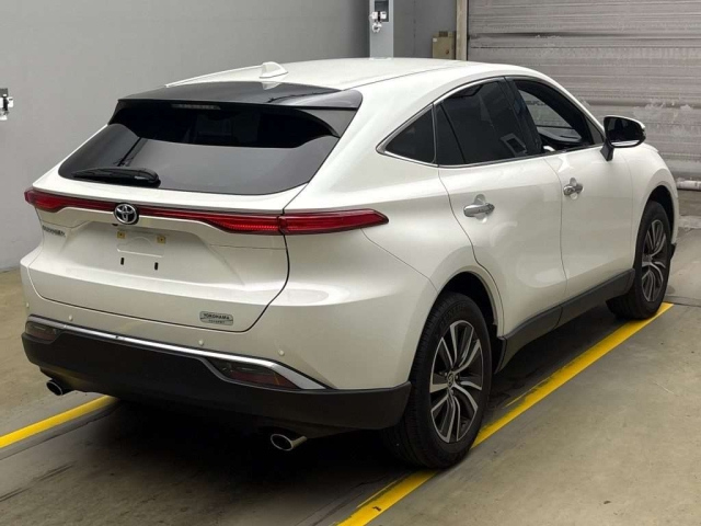 TOYOTA HARRIER 2022