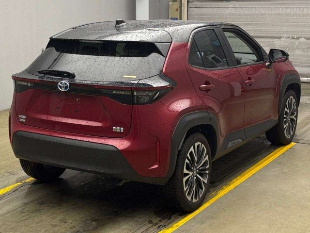 TOYOTA YARIS CROSS 2023