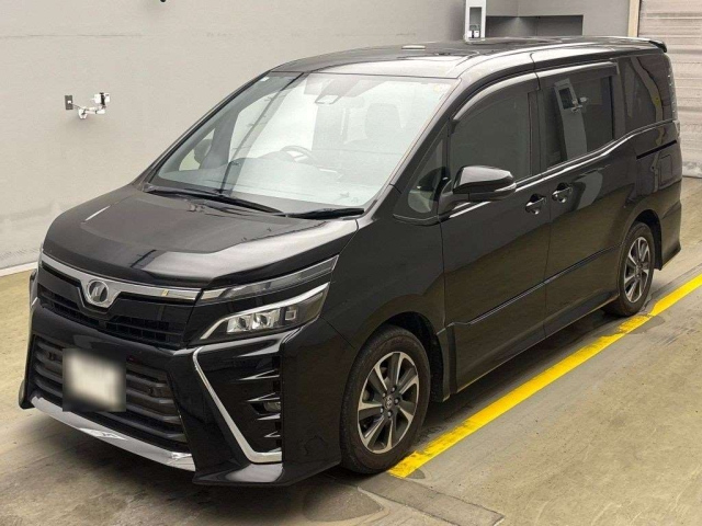 TOYOTA VOXY 2020