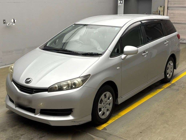 TOYOTA WISH 2011