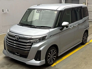 TOYOTA ROOMY 2021