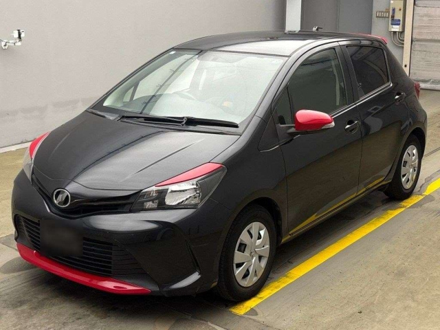 TOYOTA VITZ 2016