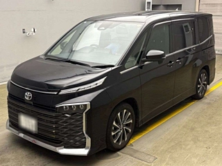 TOYOTA VOXY 2023