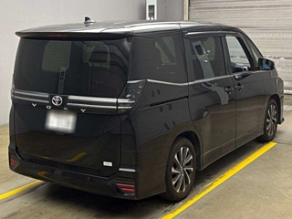 TOYOTA VOXY 2023