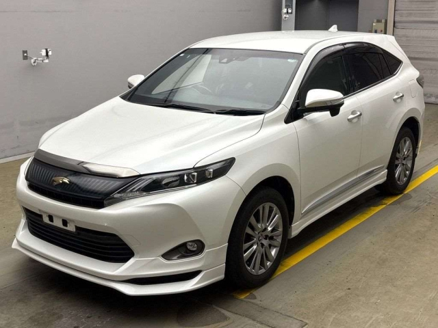 TOYOTA HARRIER 2014