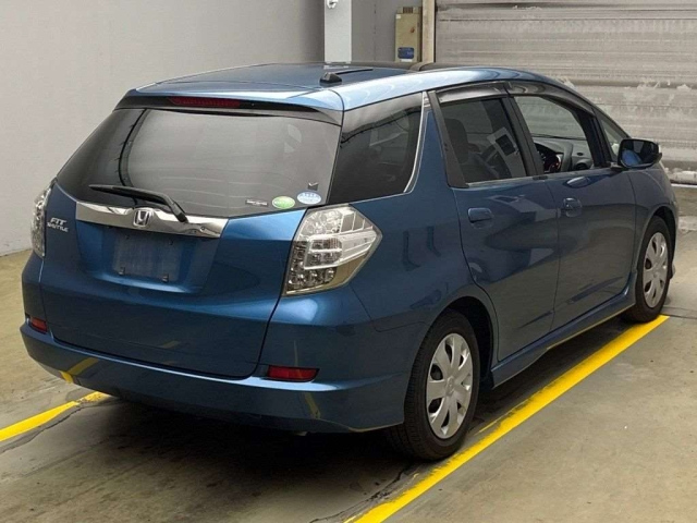 HONDA FIT SHUTTLE 2013