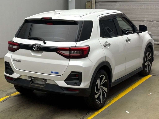 TOYOTA RAIZE 2021
