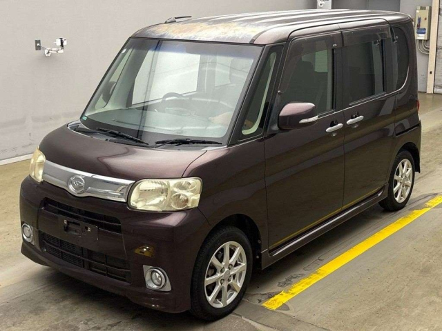 DAIHATSU TANTO 2013