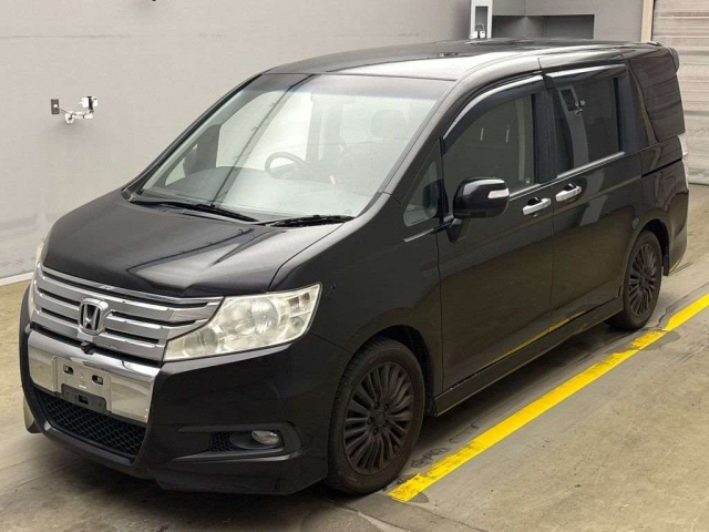 HONDA STEP WAGON 2011