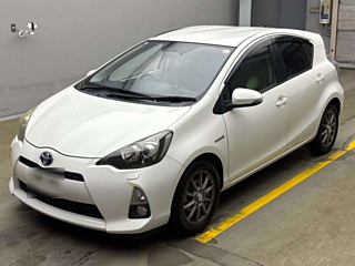 TOYOTA AQUA 2012