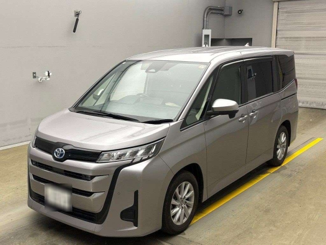 TOYOTA NOAH 2022