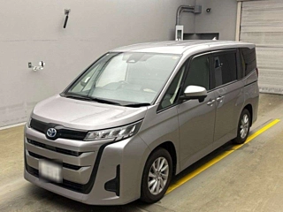 TOYOTA NOAH 2022