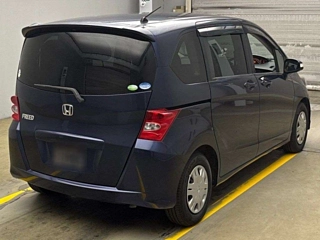 HONDA FREED 2010