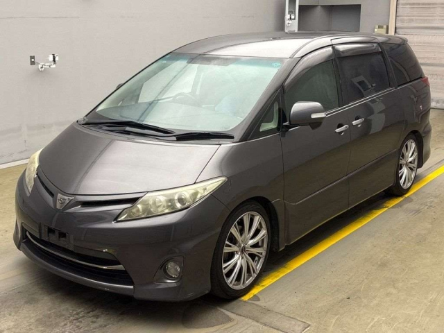 TOYOTA ESTIMA 2010