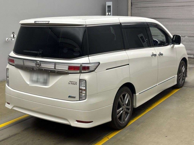NISSAN ELGRAND 2012