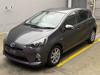 TOYOTA AQUA 2013