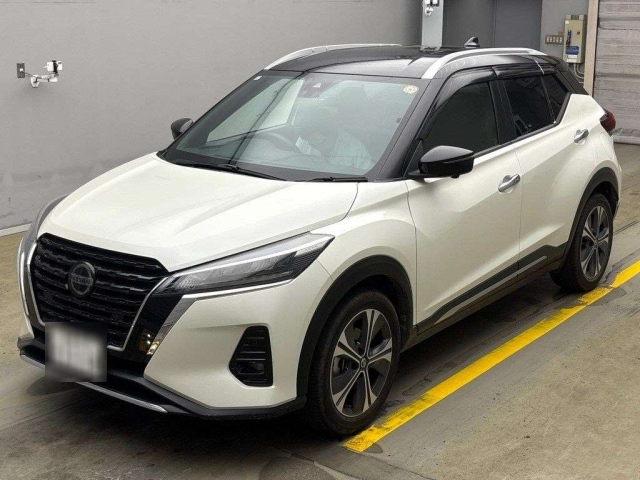 NISSAN KIX 2021