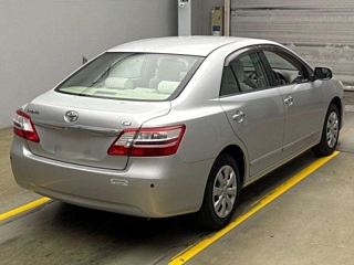 TOYOTA PREMIO 2011