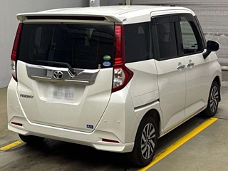 TOYOTA ROOMY 2020
