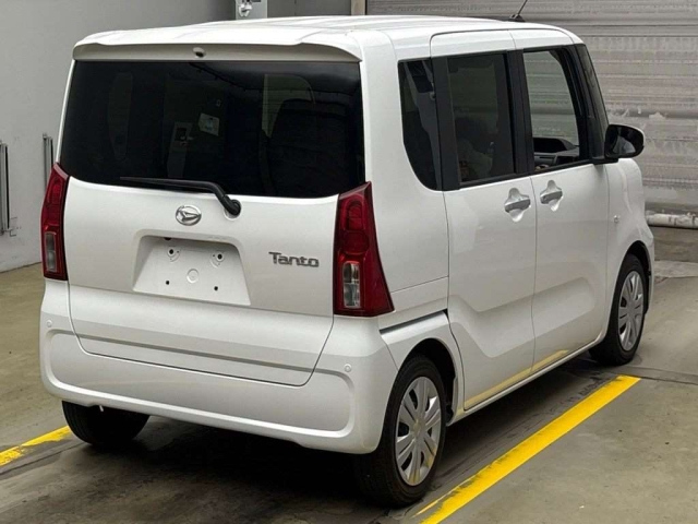 DAIHATSU TANTO 2022