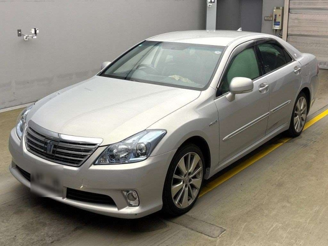 TOYOTA CROWN 2010