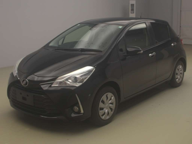 TOYOTA VITZ 2019