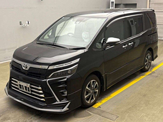 TOYOTA VOXY 2020