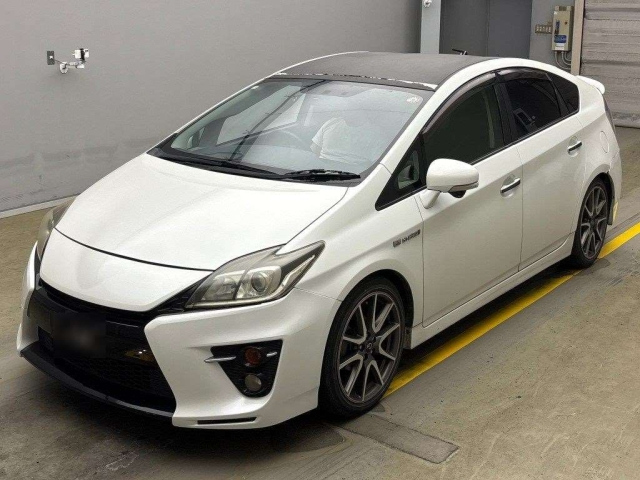TOYOTA PRIUS 2011