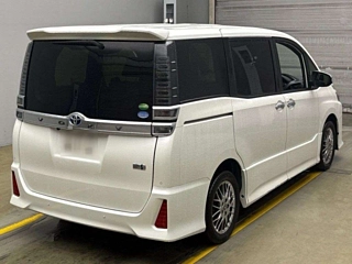 TOYOTA VOXY 2020
