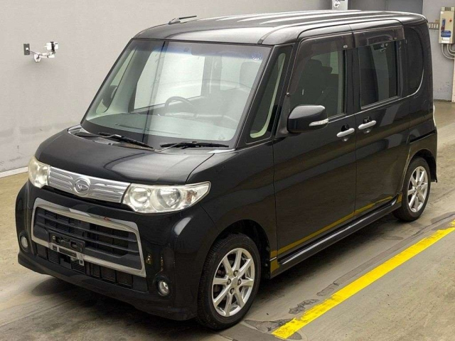DAIHATSU TANTO 2012