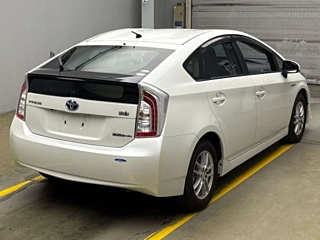 TOYOTA PRIUS 2016