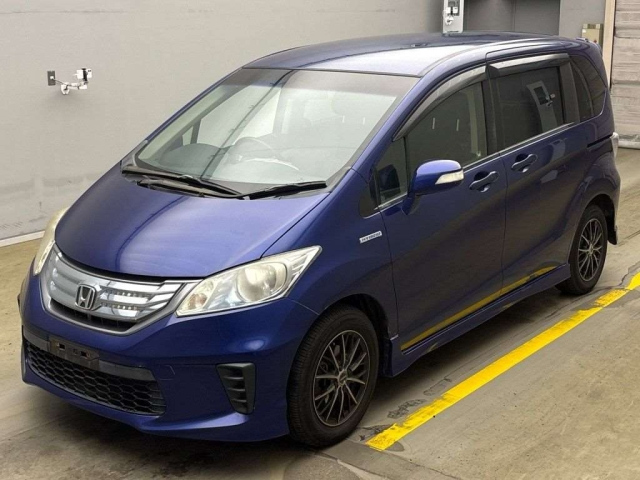 HONDA FREED 2013
