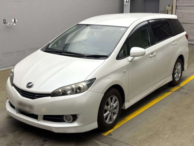 TOYOTA WISH 2010