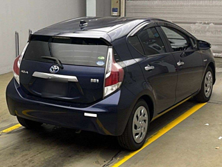 TOYOTA AQUA 2016
