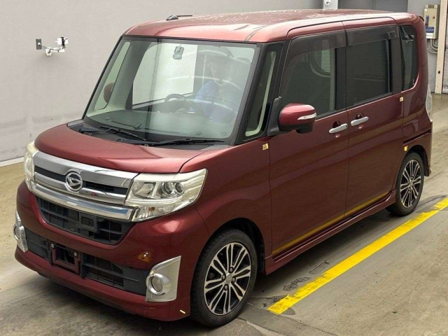 DAIHATSU TANTO 2014