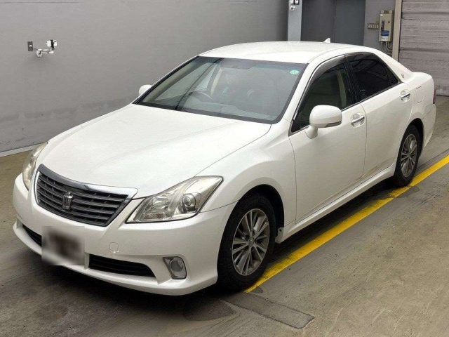 TOYOTA CROWN 2010