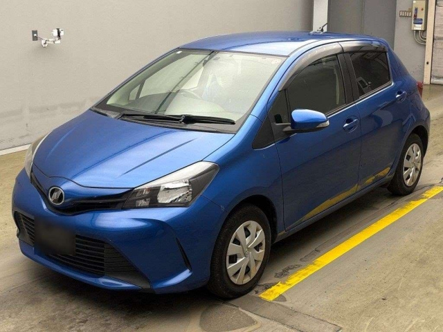 TOYOTA VITZ 2014