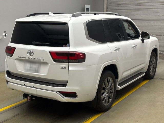 TOYOTA LAND CRUISER 2023