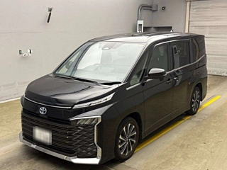 TOYOTA VOXY 2023